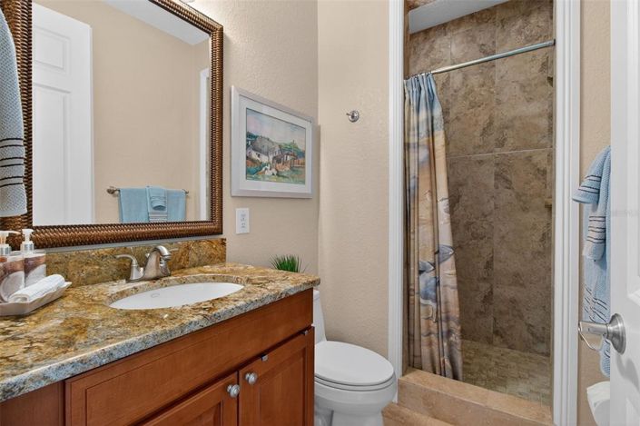 Image No.25-3 Bed Property for sale