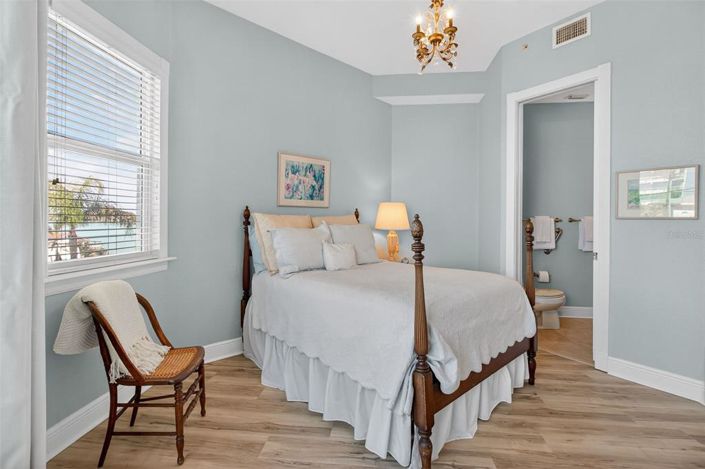 Image No.32-3 Bed Property for sale