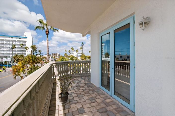 Image No.36-3 Bed Property for sale