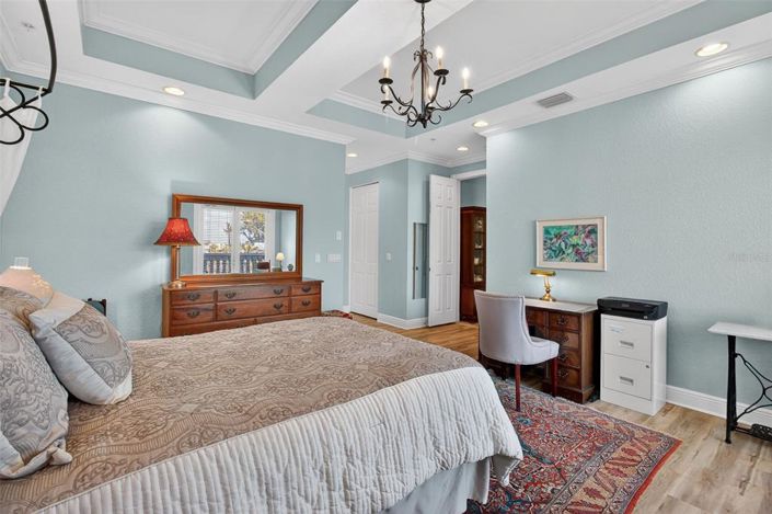 Image No.40-3 Bed Property for sale