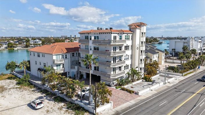 Image No.59-3 Bed Property for sale