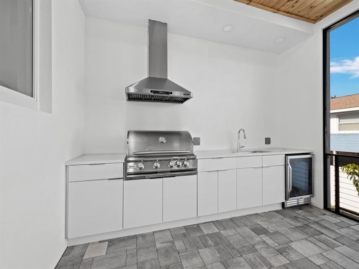 Image No.20-4 Bed Property for sale