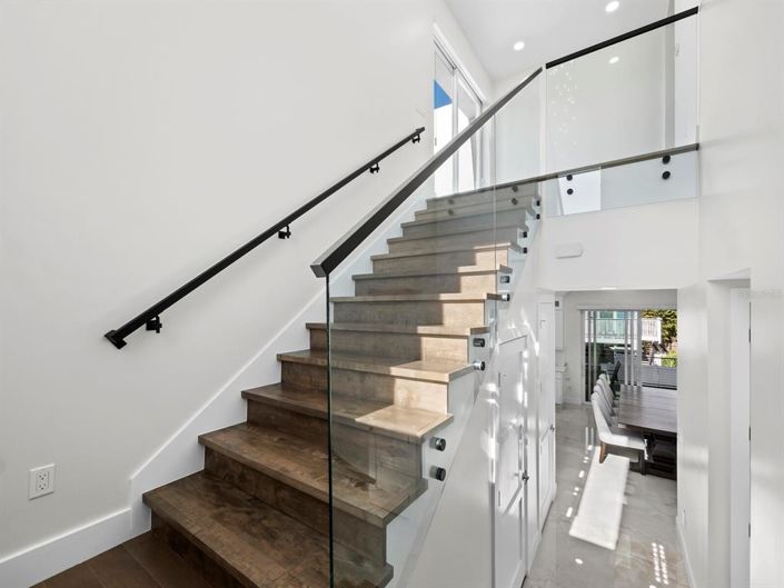 Image No.29-4 Bed Property for sale