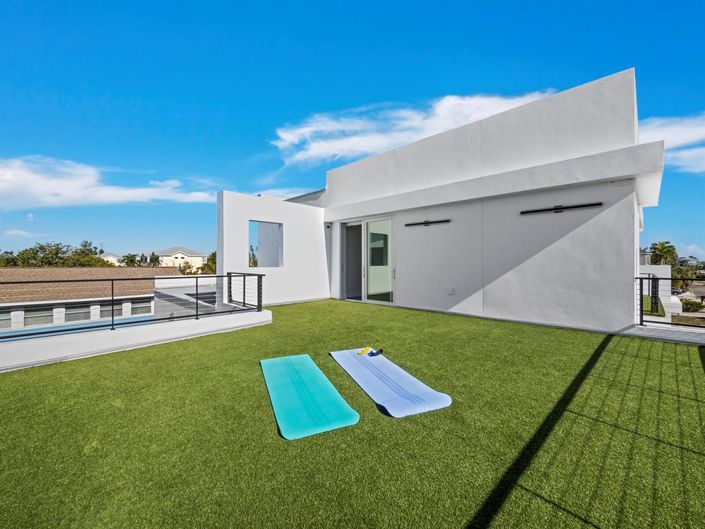 Image No.33-4 Bed Property for sale