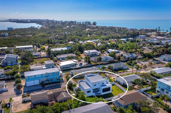 Image No.5-4 Bed Property for sale