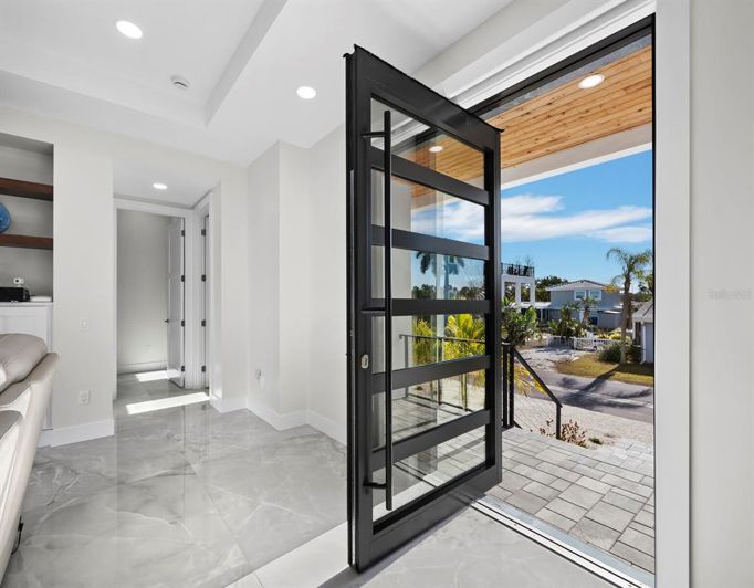 Image No.8-4 Bed Property for sale