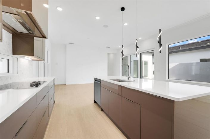 Image No.21-3 Bed Property for sale