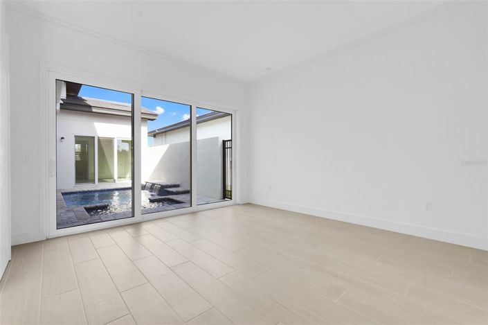 Image No.28-3 Bed Property for sale