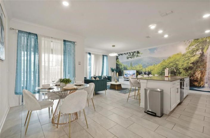 Image No.4-4 Bed Townhouse for sale