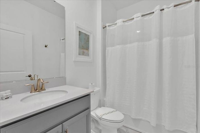 Image No.9-6 Bed Property for sale