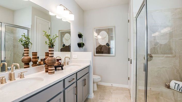 Image No.19-3 Bed Property for sale