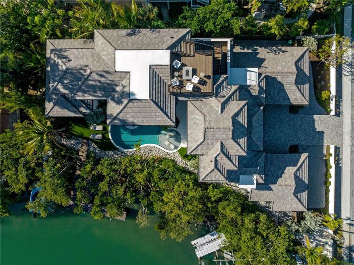 Image No.3-5 Bed Property for sale