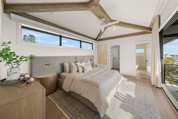 Image No.30-5 Bed Property for sale