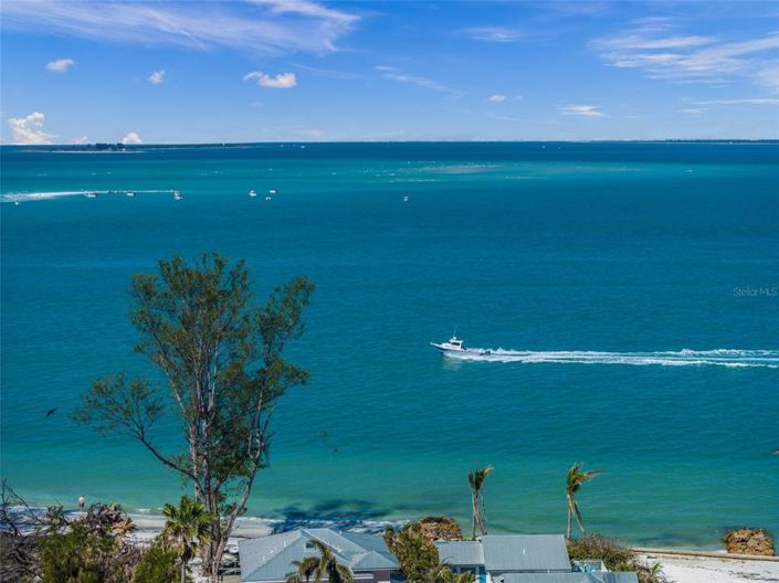 Image No.44-5 Bed Property for sale