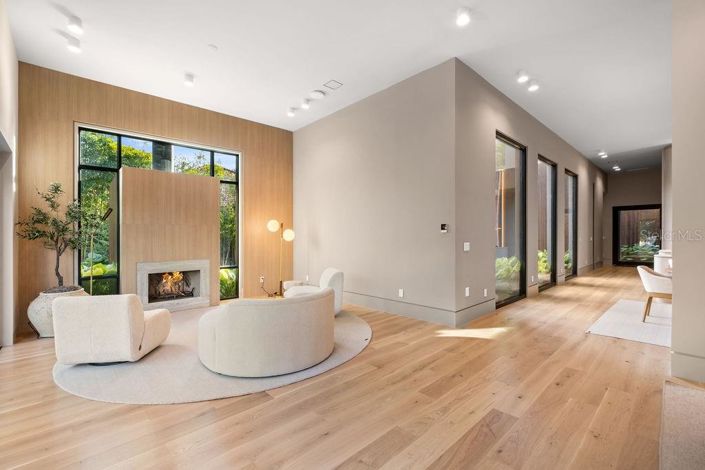 Image No.16-4 Bed Property for sale