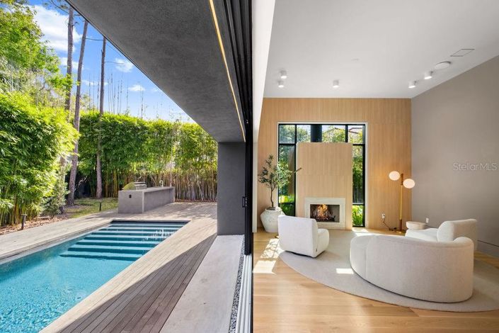 Image No.17-4 Bed Property for sale