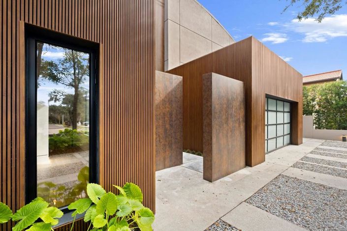 Image No.25-4 Bed Property for sale