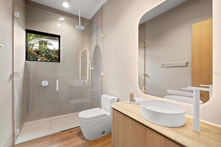 Image No.38-4 Bed Property for sale