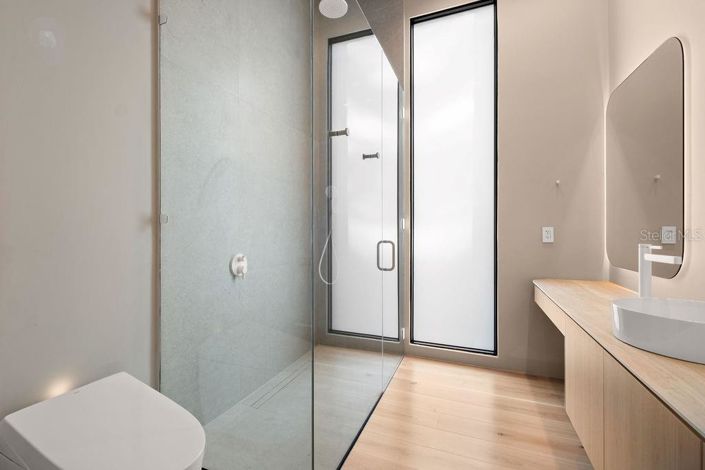 Image No.58-4 Bed Property for sale