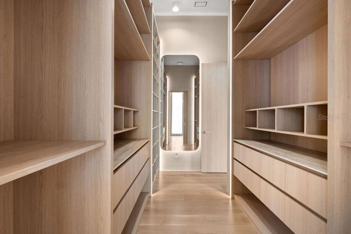 Image No.59-4 Bed Property for sale