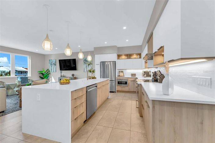 Image No.16-5 Bed Property for sale