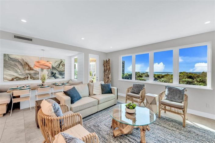 Image No.26-5 Bed Property for sale