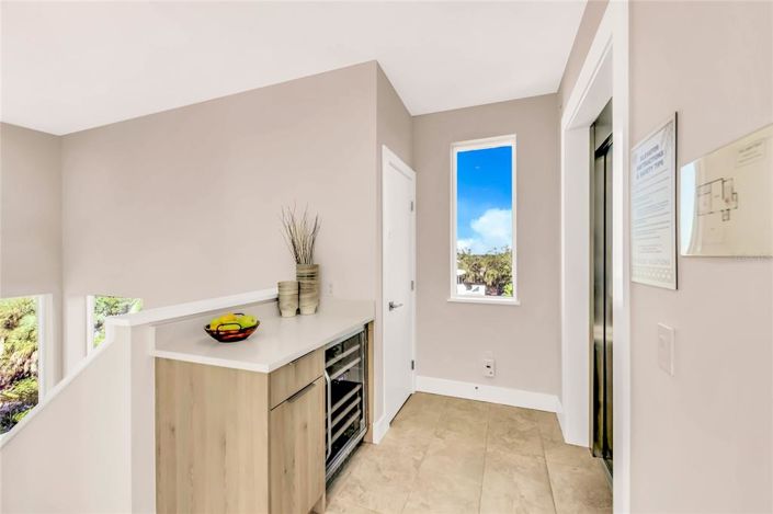 Image No.55-5 Bed Property for sale