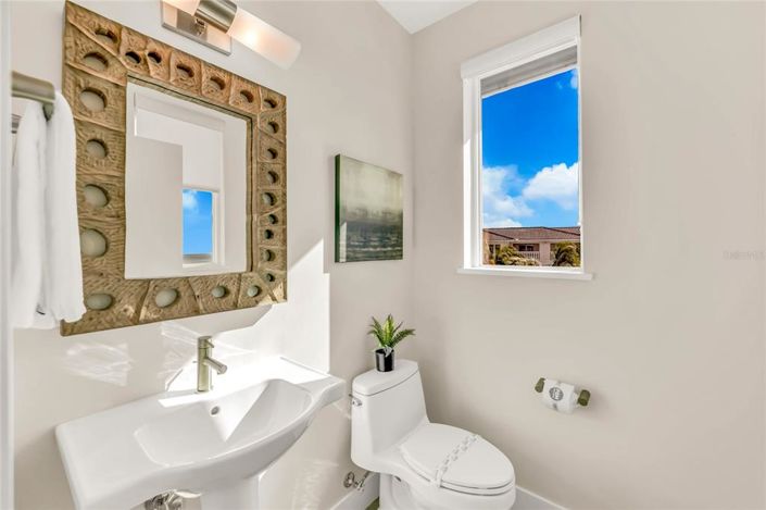 Image No.56-5 Bed Property for sale