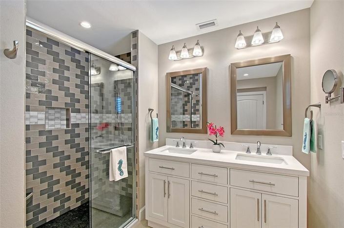 Image No.27-3 Bed Property for sale