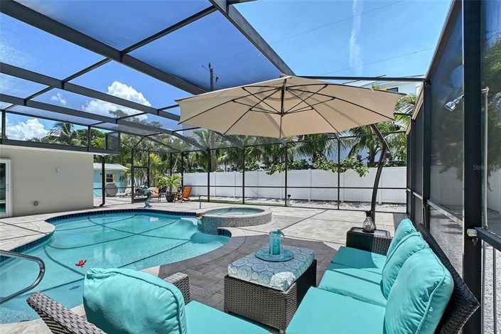 Image No.40-3 Bed Property for sale