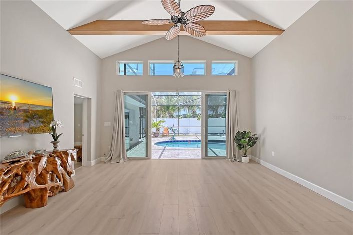 Image No.6-3 Bed Property for sale