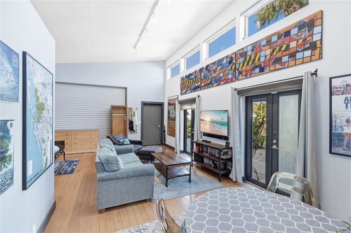 Image No.28-3 Bed Property for sale