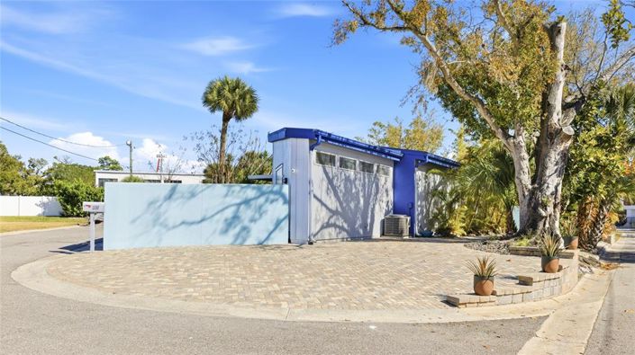 Image No.3-3 Bed Property for sale