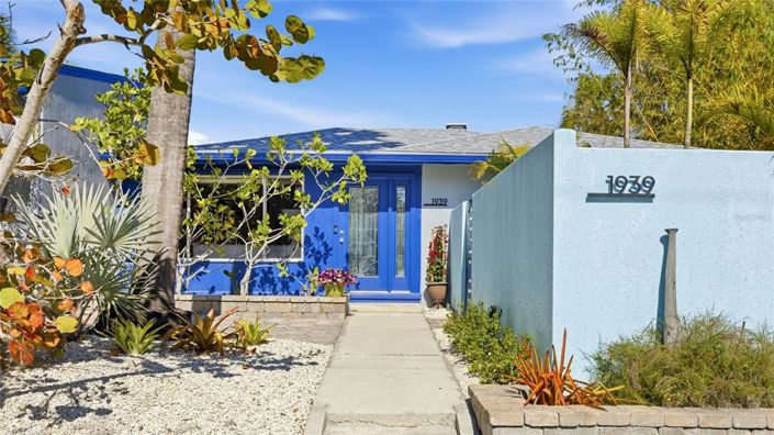 Image No.4-3 Bed Property for sale