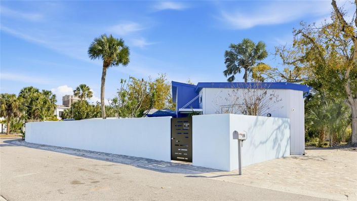 Image No.52-3 Bed Property for sale