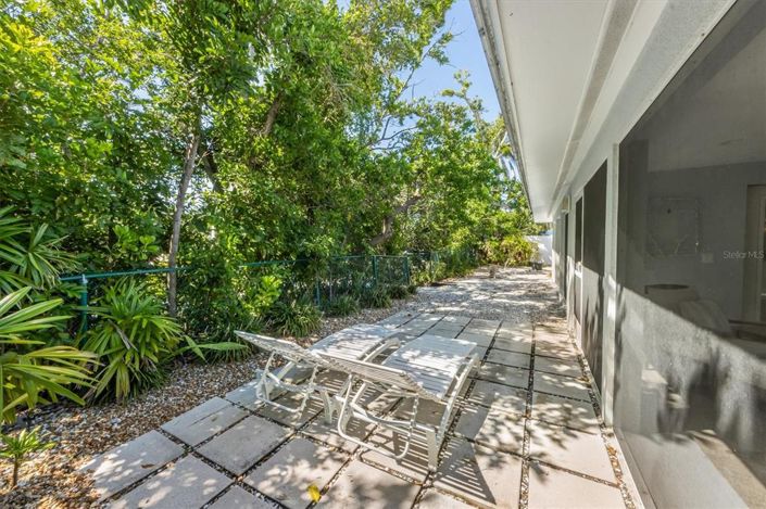 Image No.40-2 Bed Property for sale