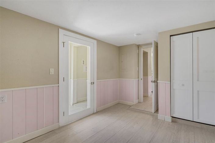 Image No.13-2 Bed Property for sale