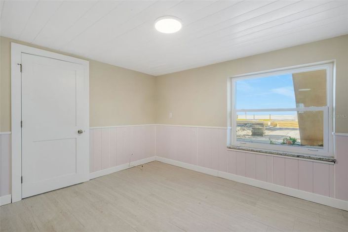 Image No.17-2 Bed Property for sale