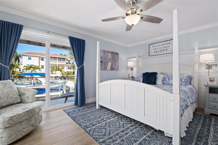 Image No.24-3 Bed Property for sale