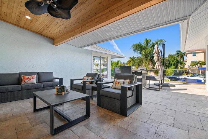 Image No.37-3 Bed Property for sale