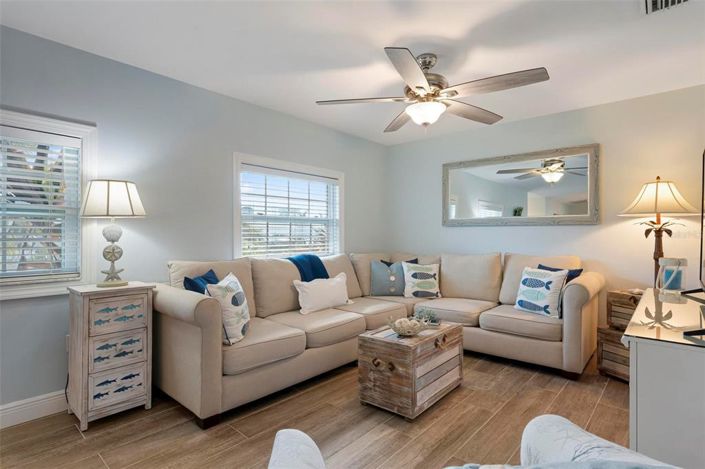 Image No.8-3 Bed Property for sale