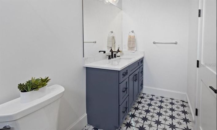 Image No.58-8 Bed Property for sale