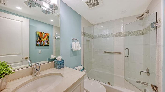 Image No.17-2 Bed Property for sale