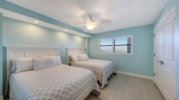 Image No.19-2 Bed Property for sale