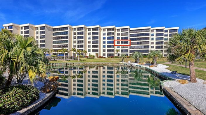 Image No.25-2 Bed Property for sale