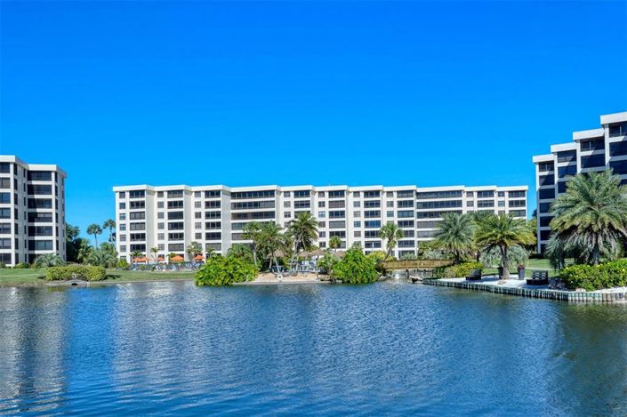 Image No.47-2 Bed Property for sale