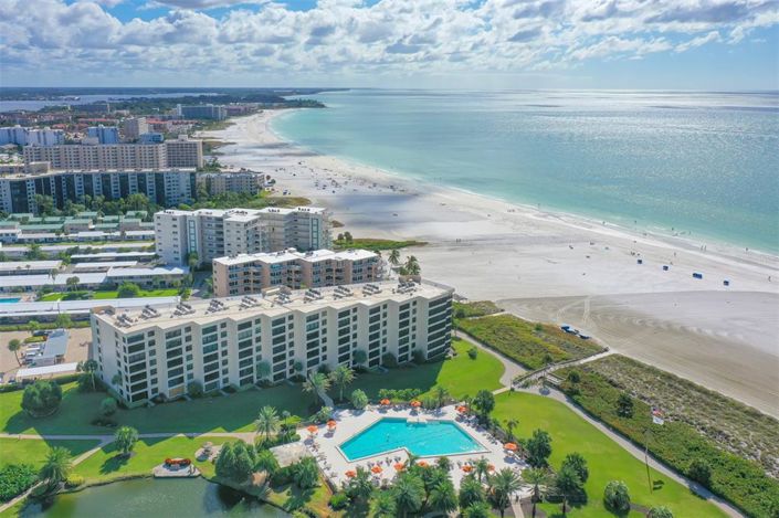 Image No.53-2 Bed Property for sale