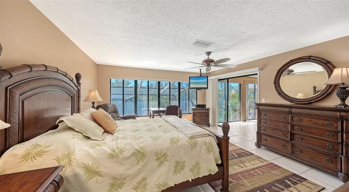 Image No.24-3 Bed Property for sale