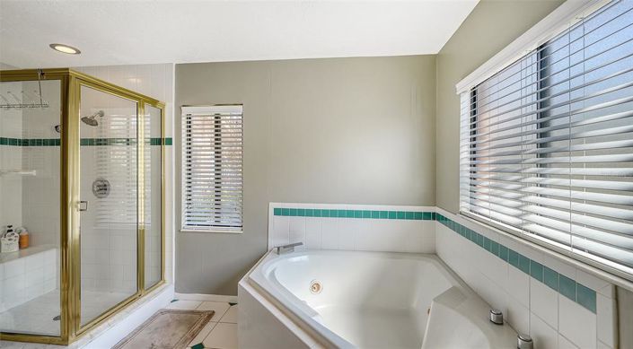 Image No.27-3 Bed Property for sale