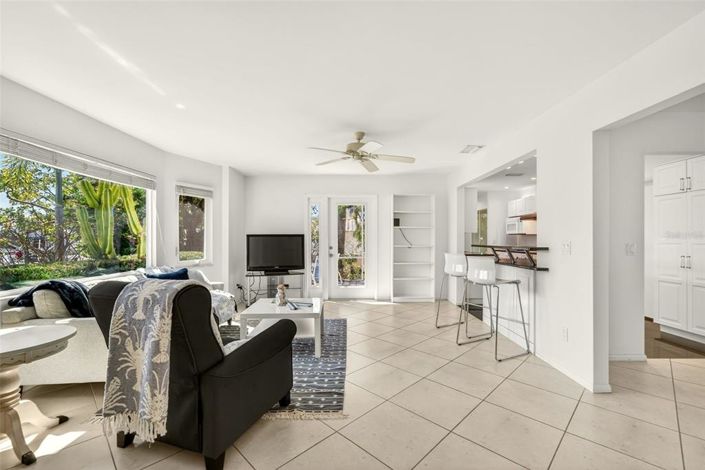 Image No.15-3 Bed Property for sale